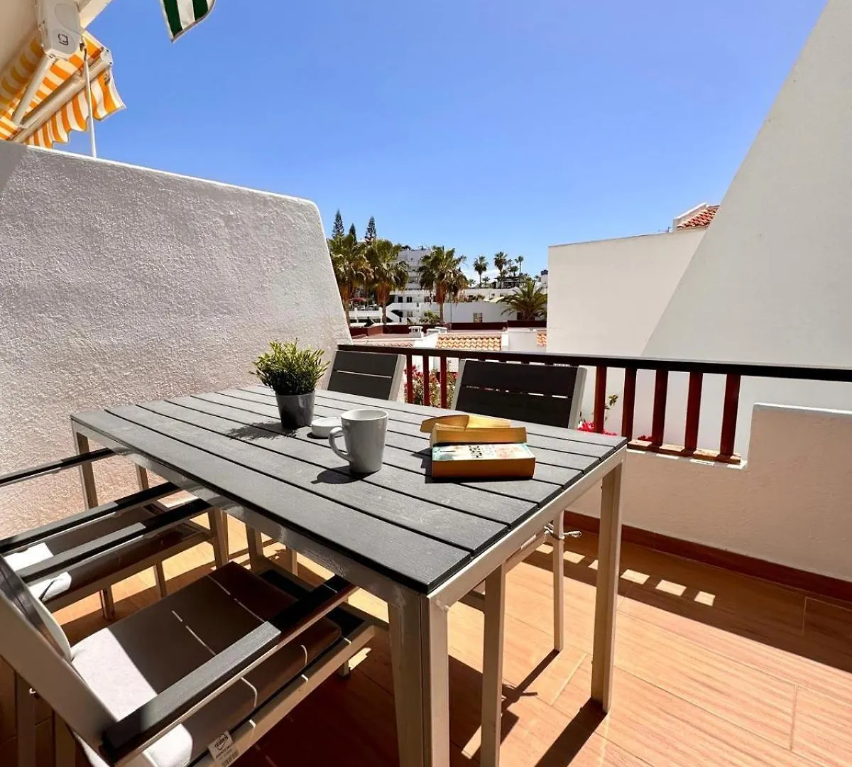 Inside Club Atlantis Resort- Fabulous Bungalow أذيخي 0*,  إسبانيا